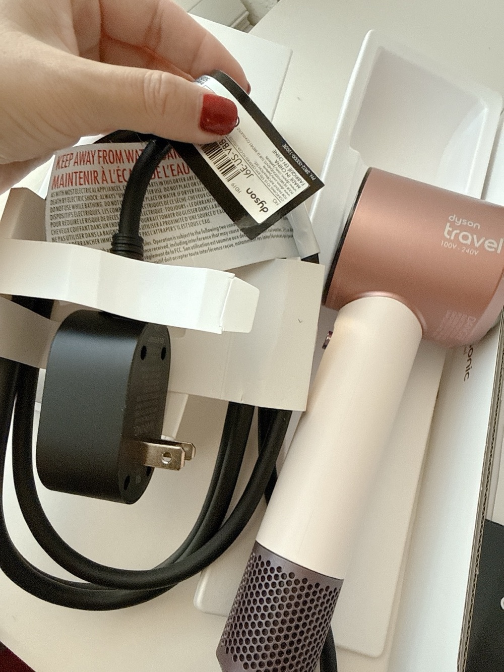 Open box - Dyson Supersonic™ Travel hair dryer (Ceramic pink / Rose gold) - Picture 10 of 14